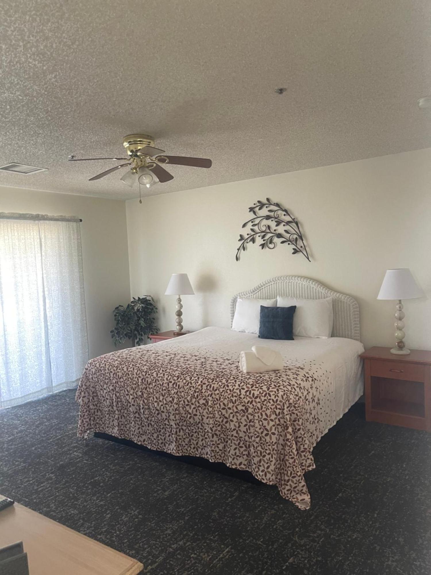 דזרט הוט ספרינגס Miracle Springs Resort And Spa מראה חיצוני תמונה